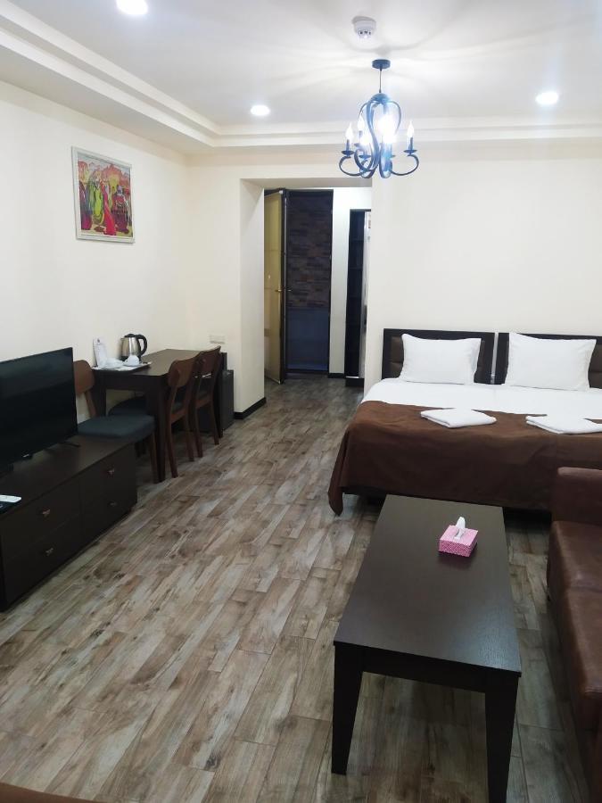 Boutique Living Hotel يريفان المظهر الخارجي الصورة