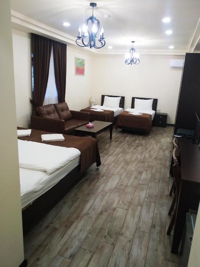 Boutique Living Hotel يريفان المظهر الخارجي الصورة