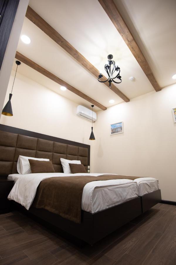 Boutique Living Hotel يريفان المظهر الخارجي الصورة